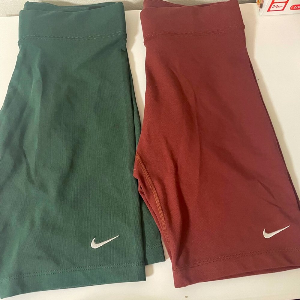 NWT Nike women biker Shorts